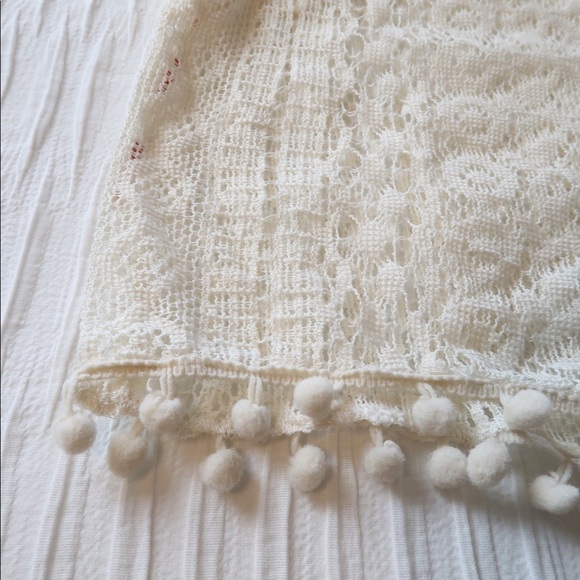 Nude Lace Crop Top - Picture 5 of 6